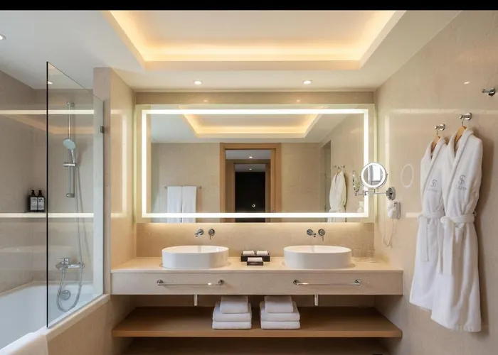 Siera Luxury شقة فندقية 5*
